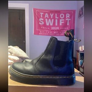 Dr. Martens carpathian leather Chelsea boots style 2976